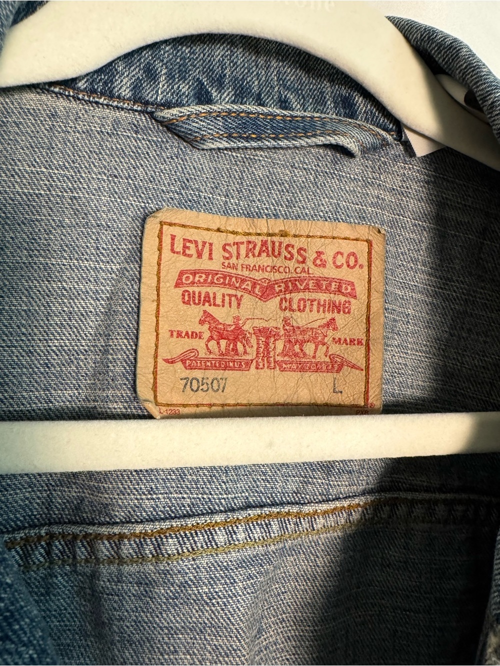 Like New Vintage 00s Levi Light Wash Denim Trucker 70507 Jacket Size L - Picture 2 of 7